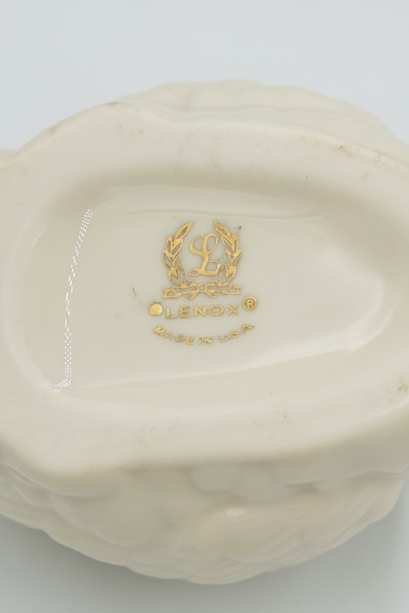 Porcelain Lenox Swan decorative dish.