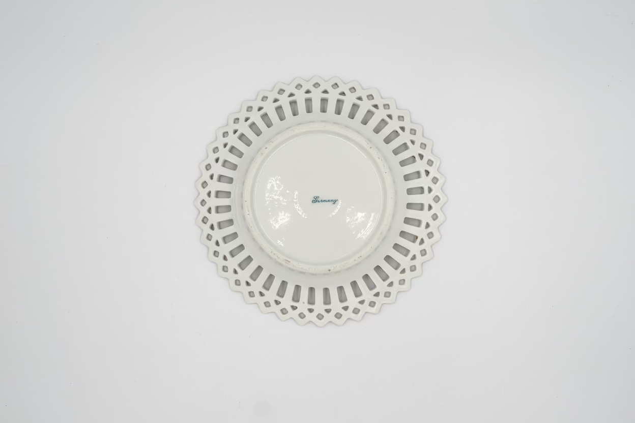 Victorian style plate Courting Couple Floral design made in Germany