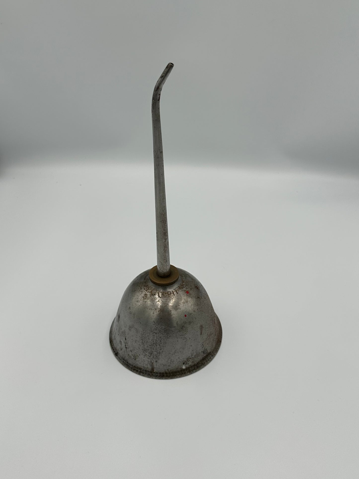 Vintage Gem Mfg. Co. oil can from Pittsburgh, Pennsylvania