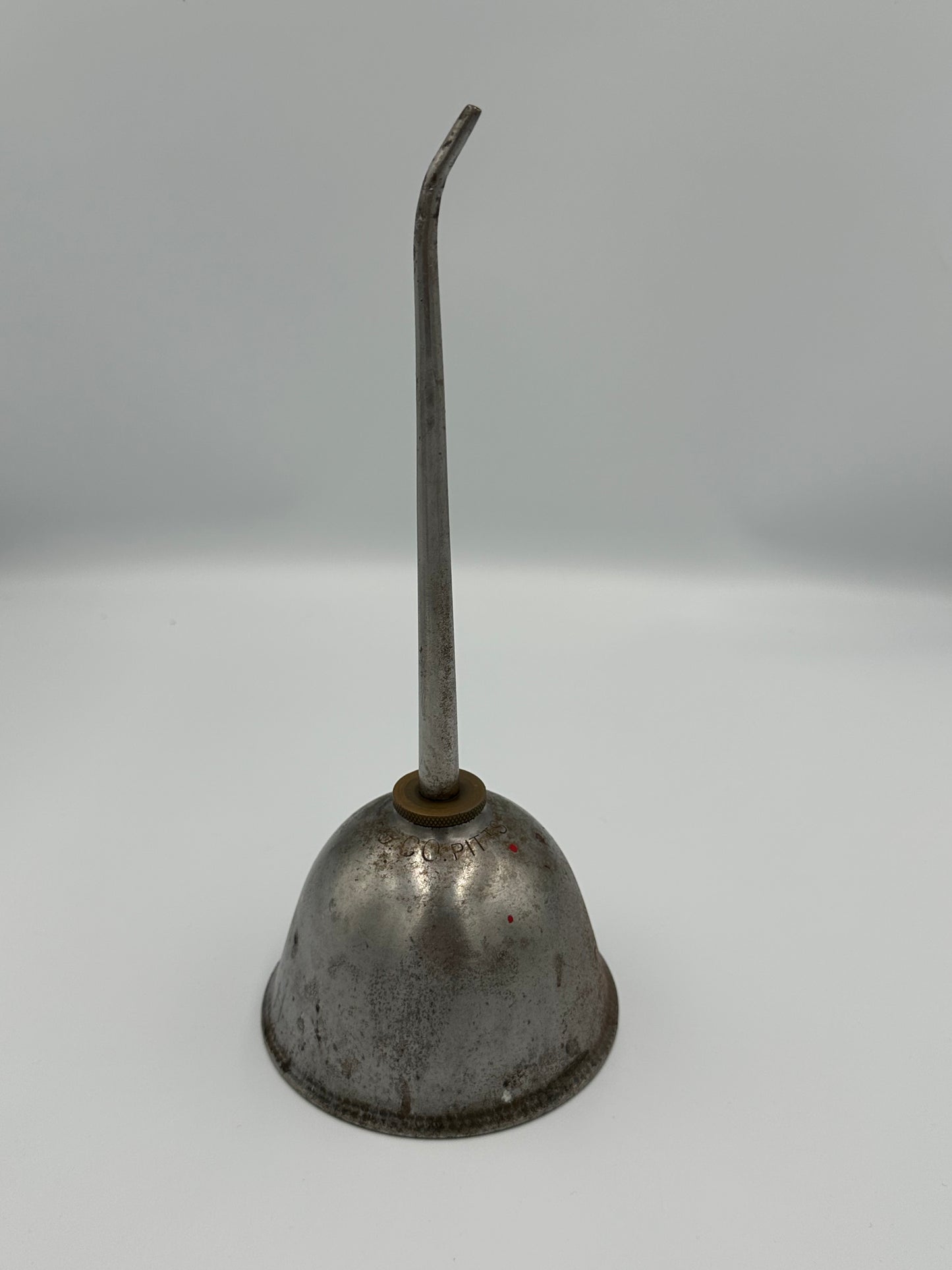 Vintage Gem Mfg. Co. oil can from Pittsburgh, Pennsylvania